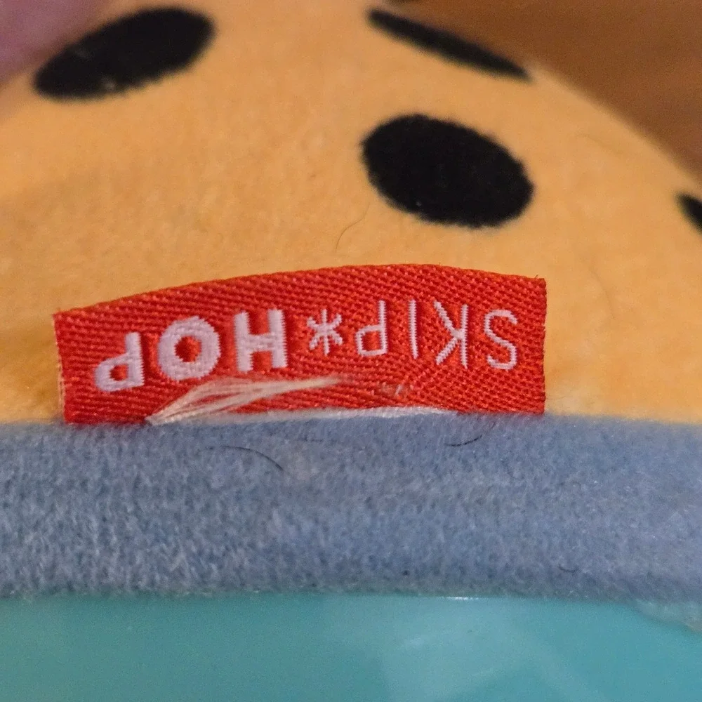 Skip Hop Giraffe Wobble Toy Plush Roly Poly Chime Baby Sensory Toy Yellow Teal